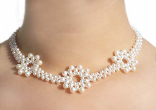 White 3.5-4mm, 4-5mm and 5-6mm 3 Flower Pearl Necklace SS