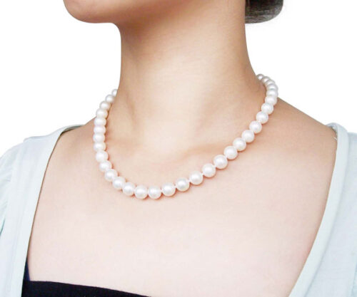 9-10mm White round pearl necklace in 14k gold