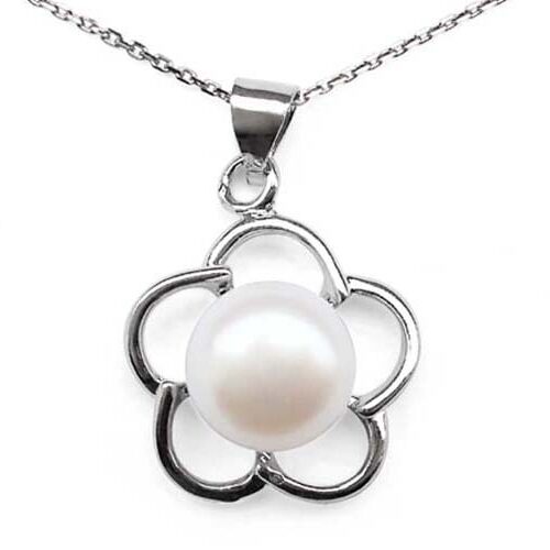 White 8-9mm Pearl Pendant in Flower Design, 16in Silver Chain