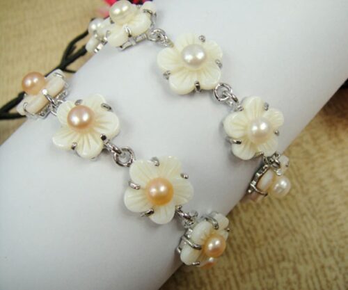 Mauve and White Beautiful Flower Shaped MOP and Pearl Bracelet at Flexible Length from 6 In to 9 In Long