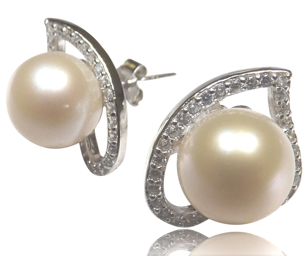 925 Sterling Silver Heart Shaped 9-9.5mm AAA Pearl Earrings