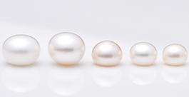 Loose White Pearls Loose White Pearls