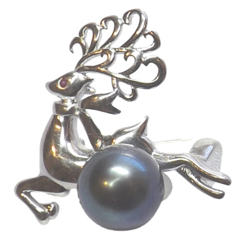 925 Sterling Silver reindeer black pearl Brooch