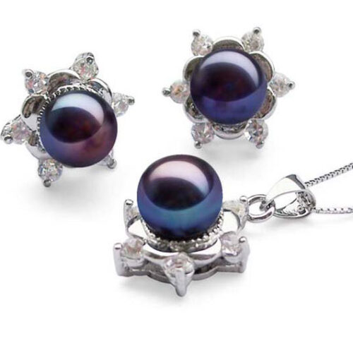 Black Pearl Necklace