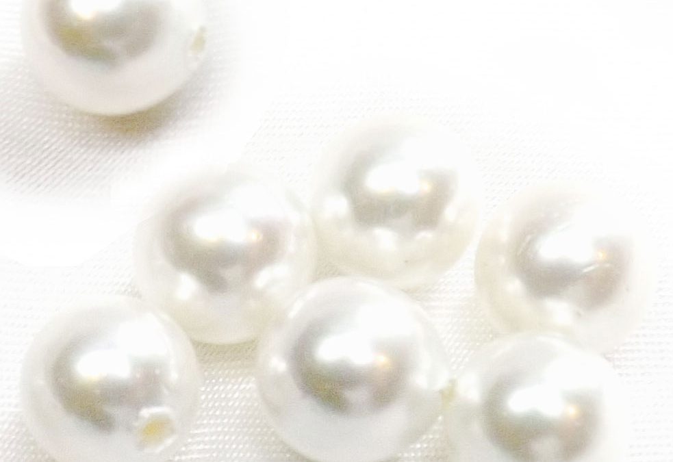 8mm Round AAAA Southsea Shell Pearls  Half Drilled