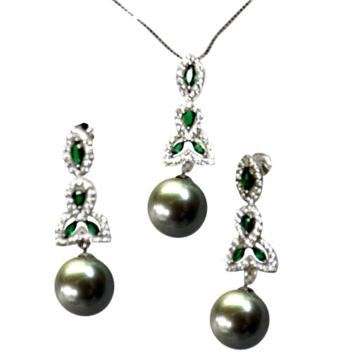 925 Sterling Silver Pearl and Emeralds Pendant and Earrings Set