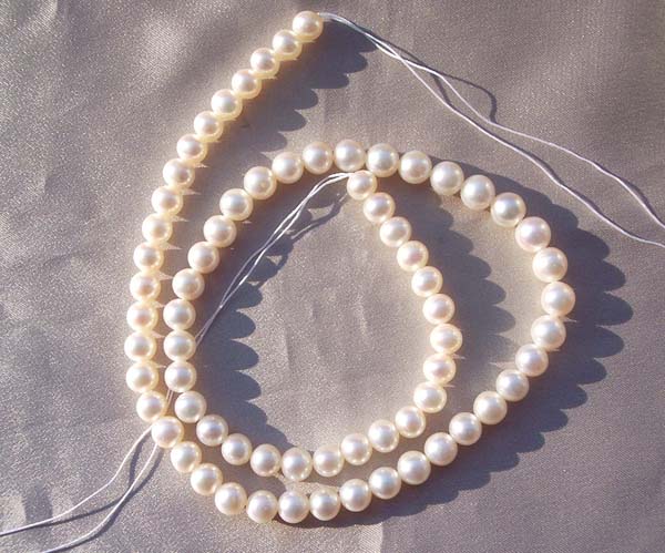 White 6-7mm Round AA+ Pearl Strand