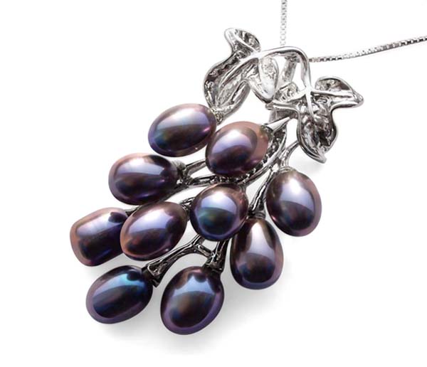 Black 5-6mm Clustered 10 Pearl 16in Sterling Silver Necklace