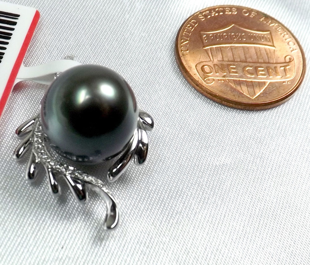18KWG Diamond Tahitian Pearl Pendant