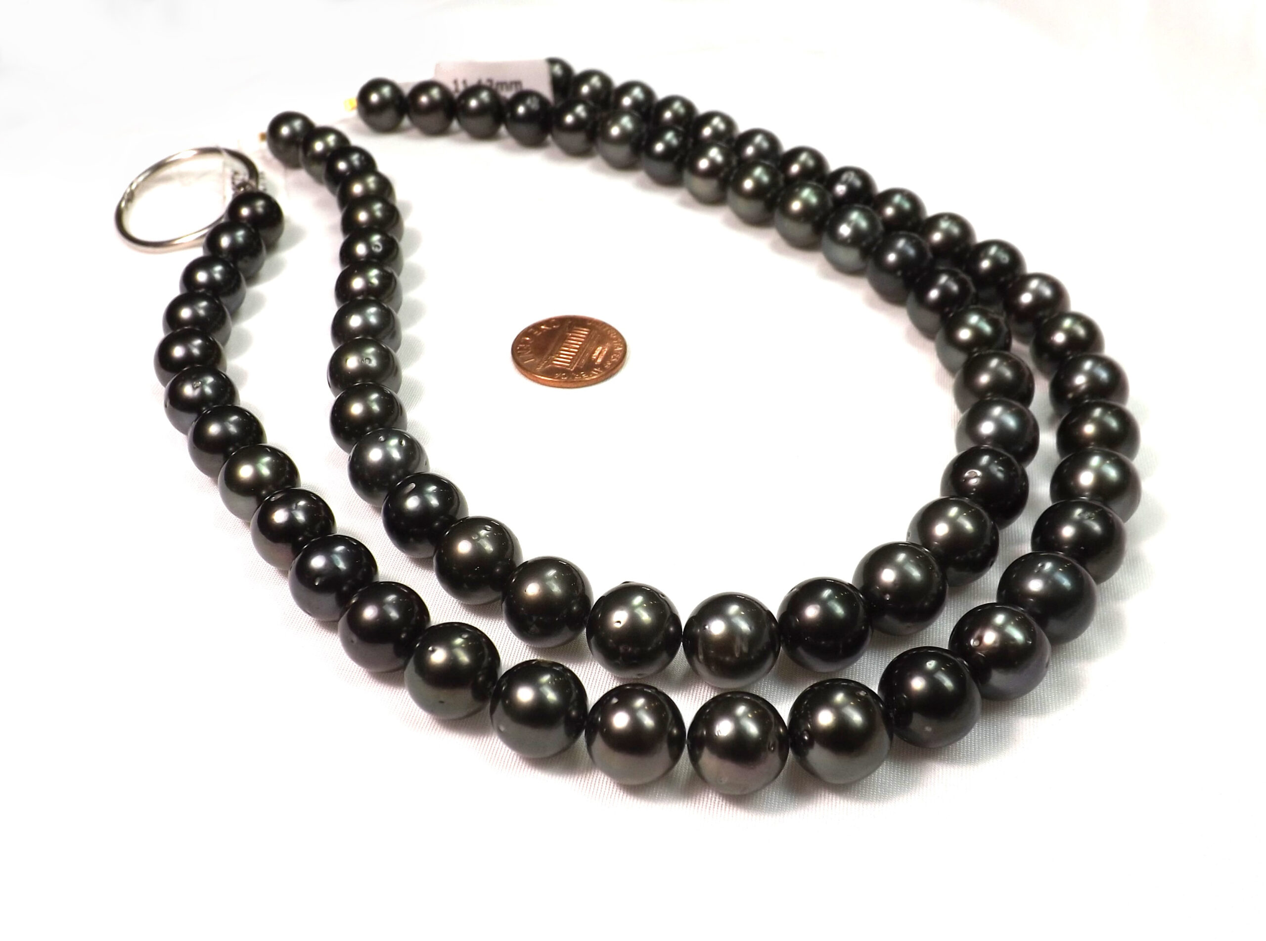 11-12mm Round Black Tahitian Black Round Pearl Strands
