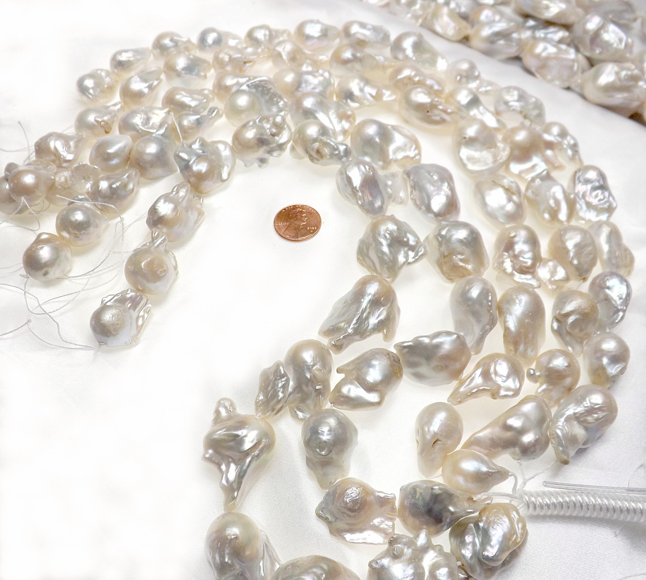 15x28mm large cream white baroque pearl strand